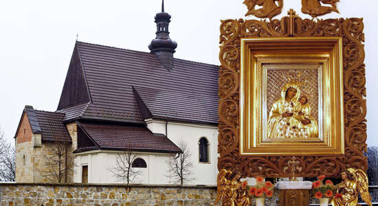Sanktuarium Macierzyństwa NMP w Dziekanowicach